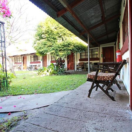 Zigzag Town Lodge Livingstone Ngoại thất bức ảnh