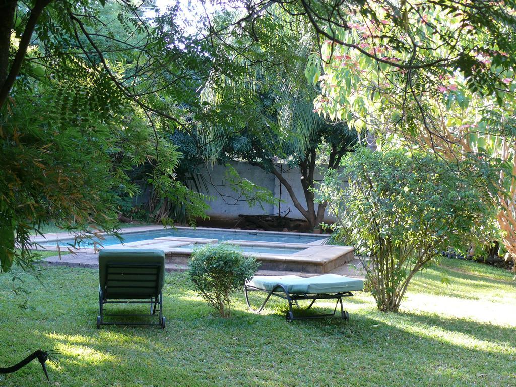 Zigzag Town Lodge Livingstone Ngoại thất bức ảnh